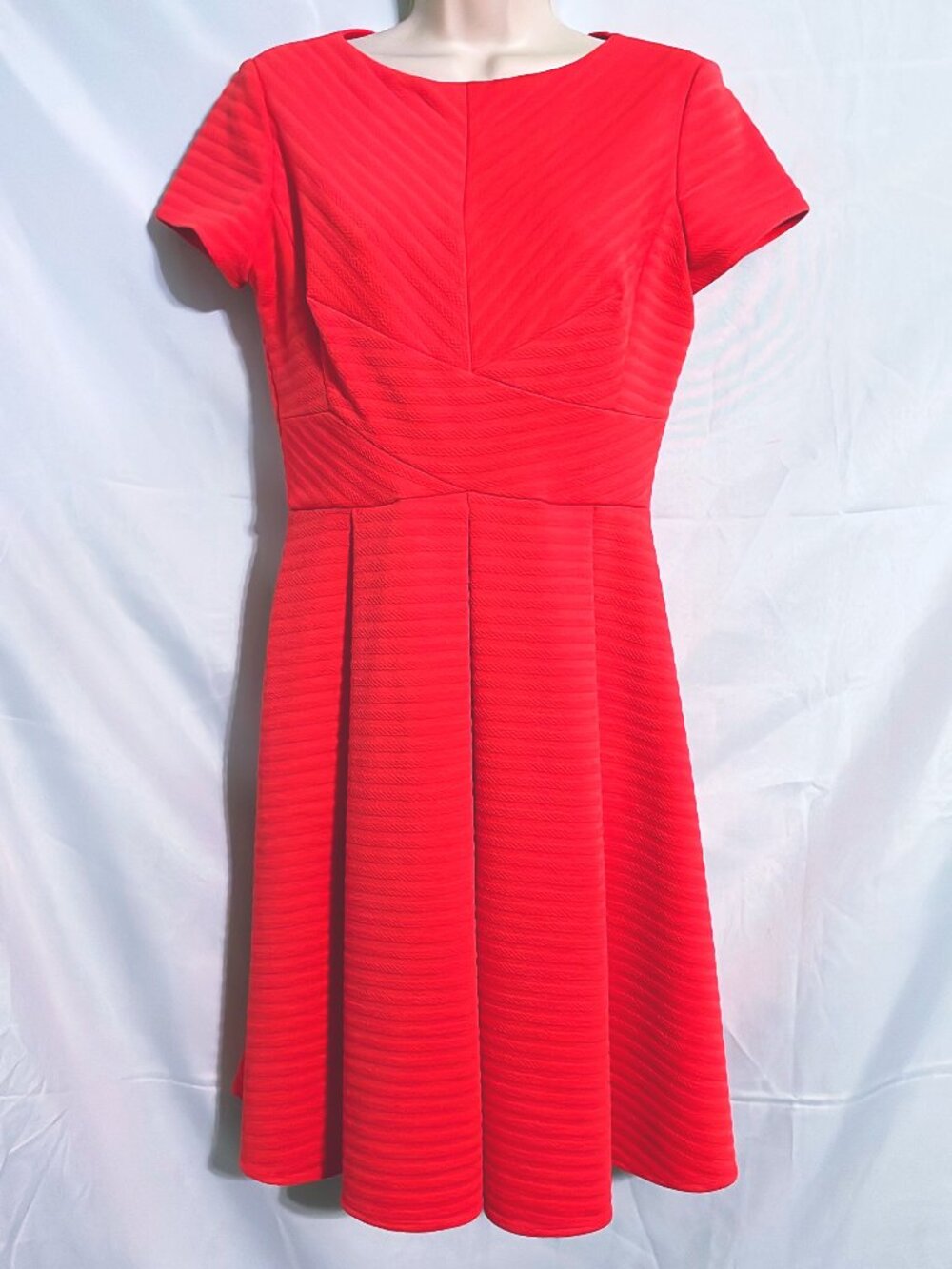 Gabby Skye Coral Pink Dress Size 6